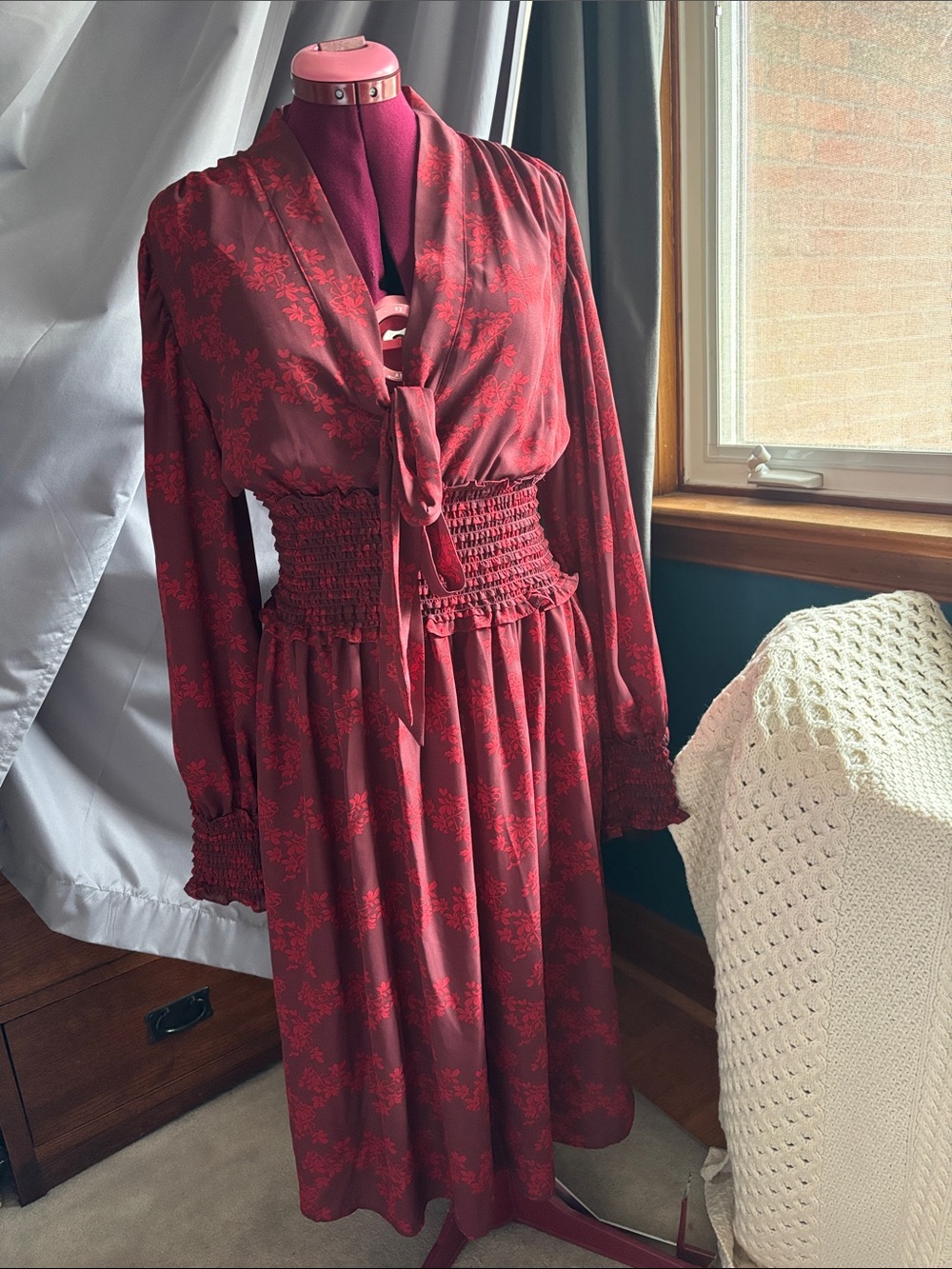 Max Studio feminine smocked waist unlined dress
